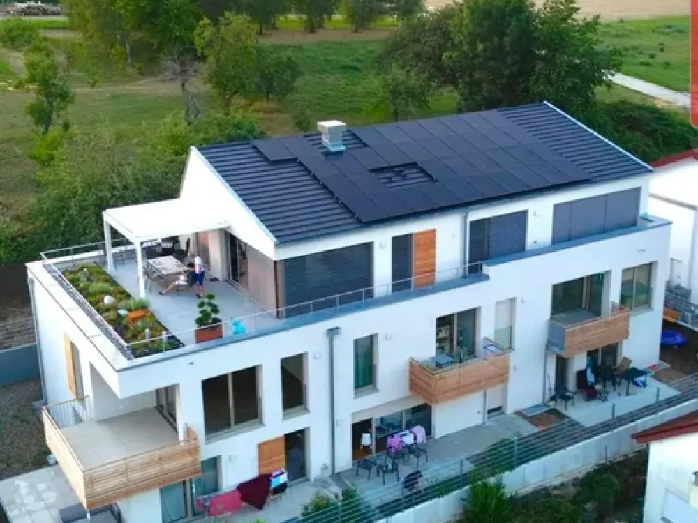 Sehr schöne 3 1/2 Zi.Wohnung 90qm Neubau in Luxusaustatttung
