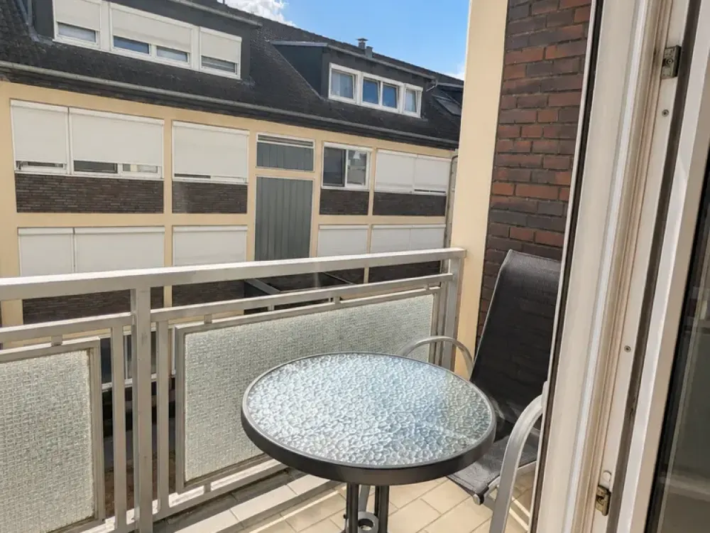 Möblierte 3-Zi-Whg m. Balkon in Eschborn bei FFM (all-inclusive)