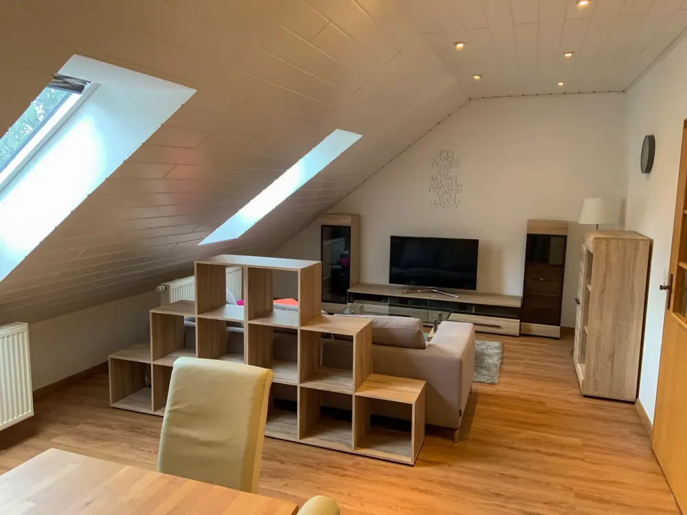 Furnished Top Floor Apartment with 2.5 Rooms near TUM