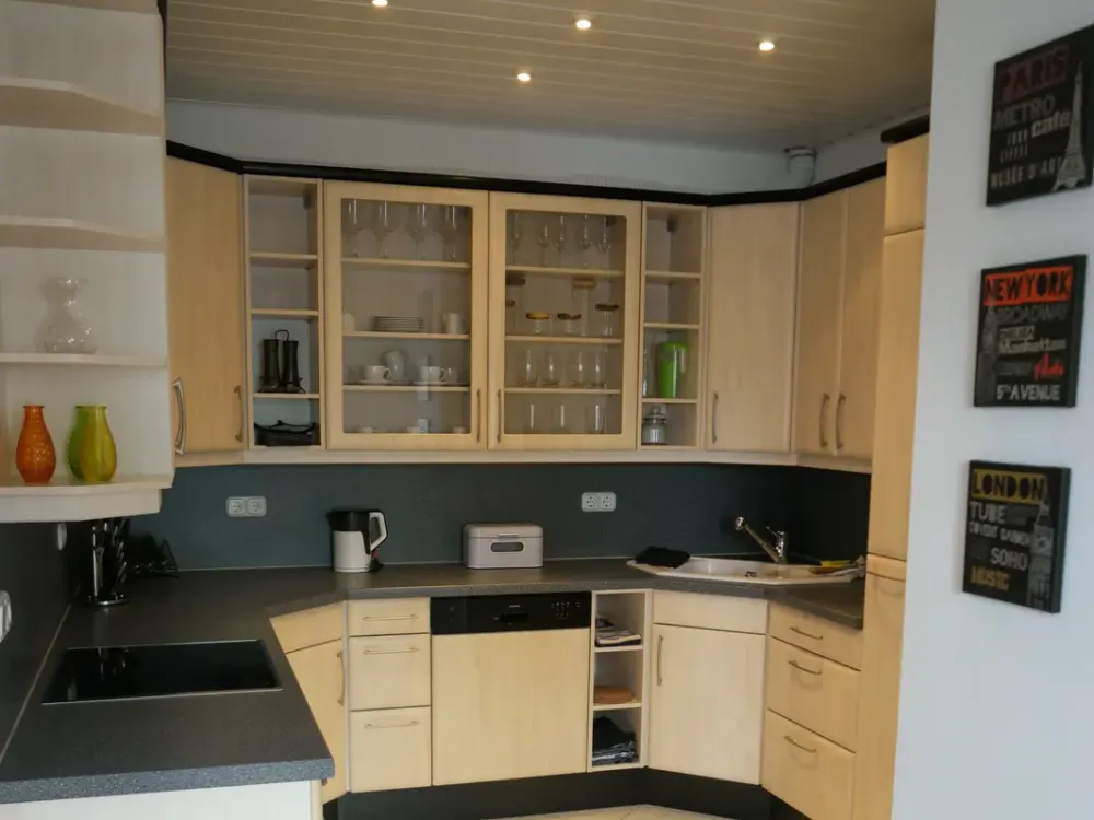 Furnished Top Floor Apartment with 2.5 Rooms near TUM