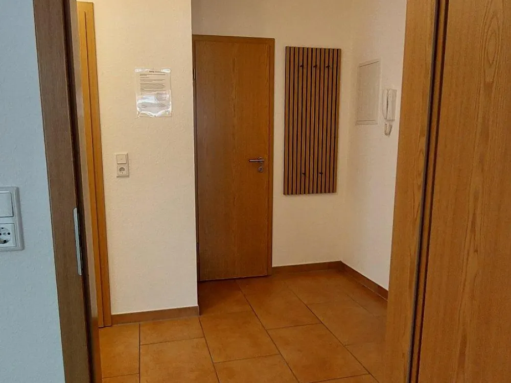 barrierefreie, zentral gelegene und helle Wohnung (2012, A+, EBK)