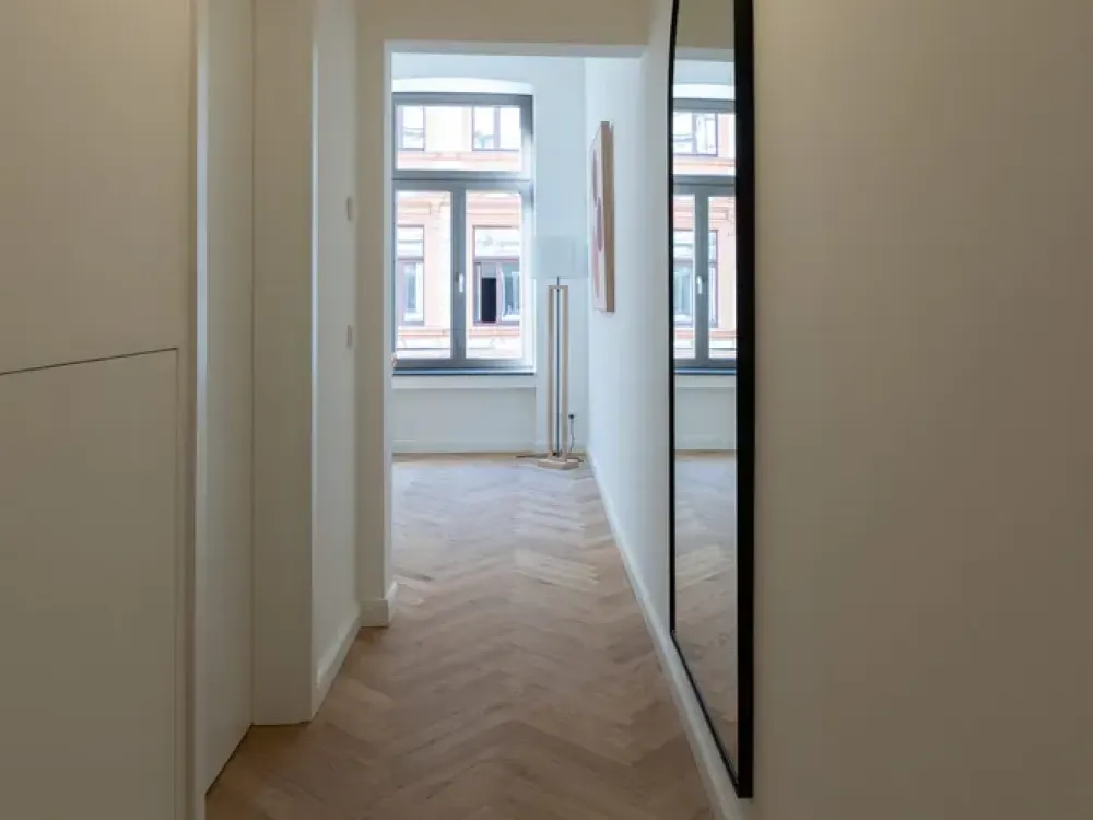 Kernsanierte 2-Zimmer Altbau-Wohnung