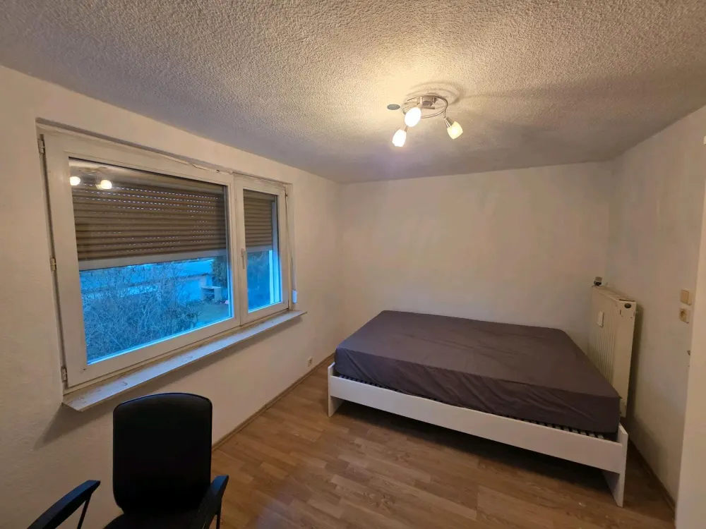 Vollmöblierte 3-Zimmer-Wohnung mit Garten in Frankfurt-Rödelheim