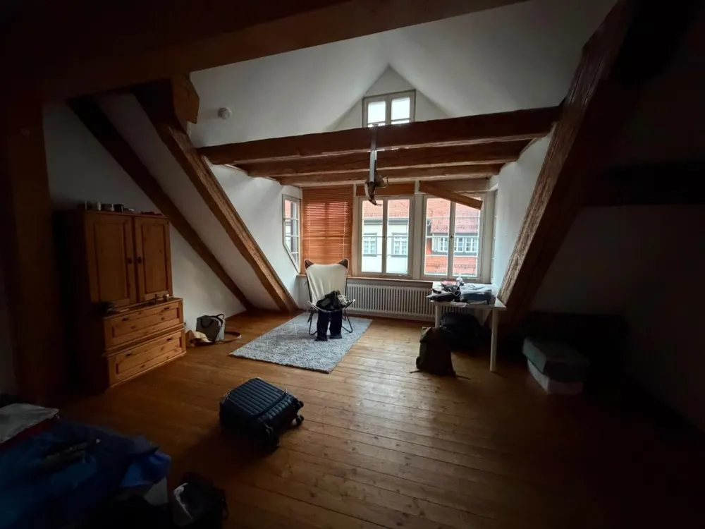23sqm Room in Spacious Maisonette Apartment