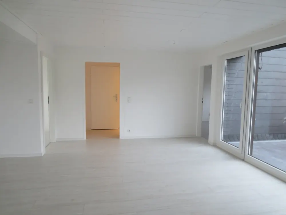 Schickes Penthouse mit Dachterrasse in Top-Lage von Rosbach v.d.H.
