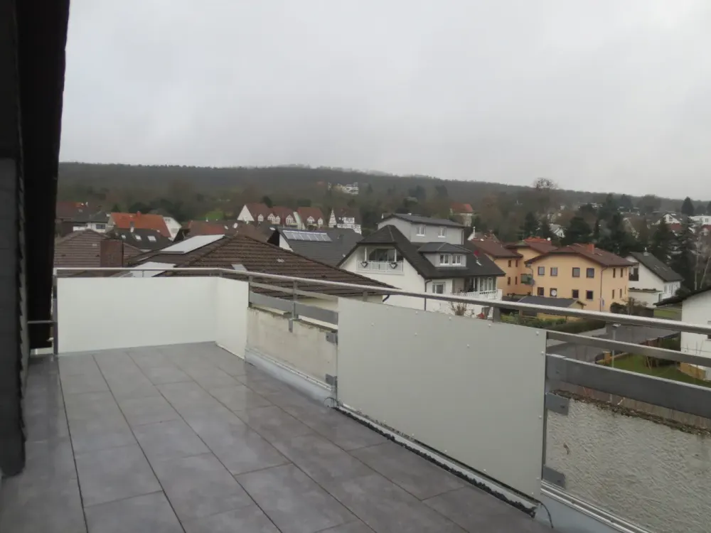 Schickes Penthouse mit Dachterrasse in Top-Lage von Rosbach v.d.H.
