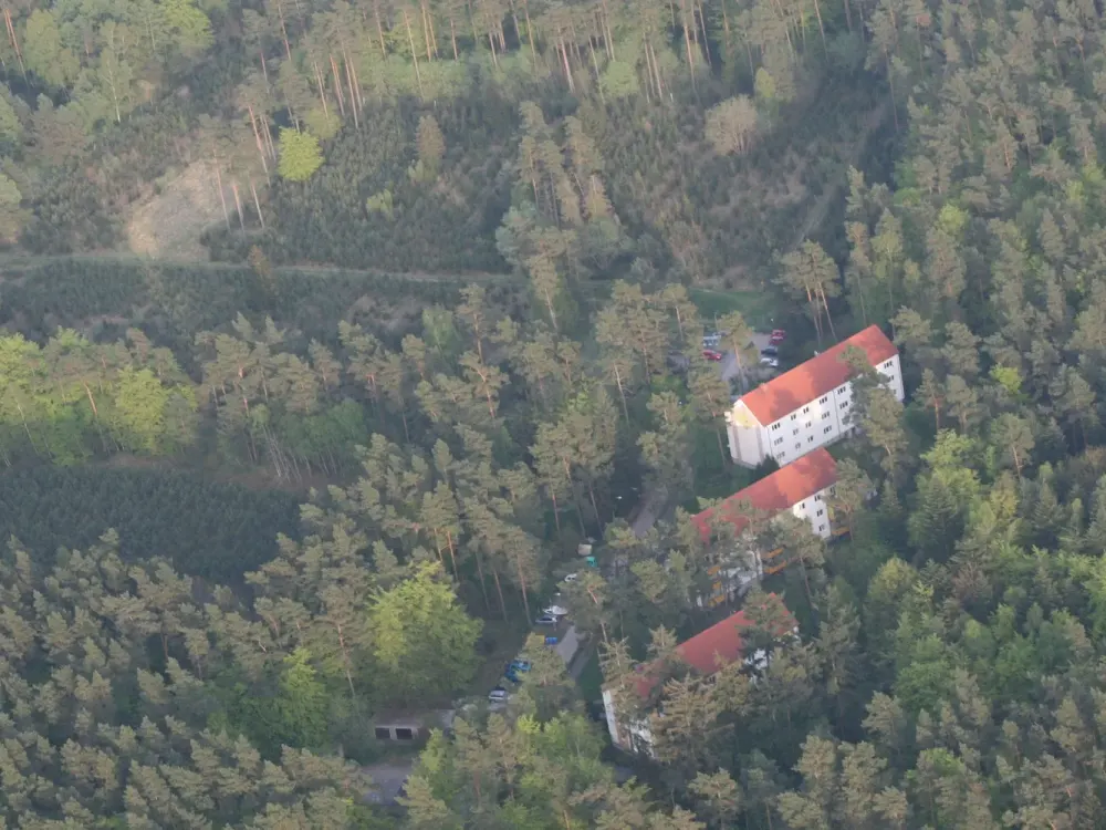 Beautiful 3-Room Apartment Idyllically Located in Greenery and Near the Baltic Sea