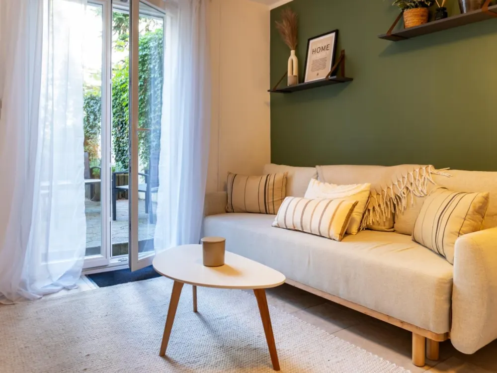 voll ausgestattete Wohnung inkl. Garten