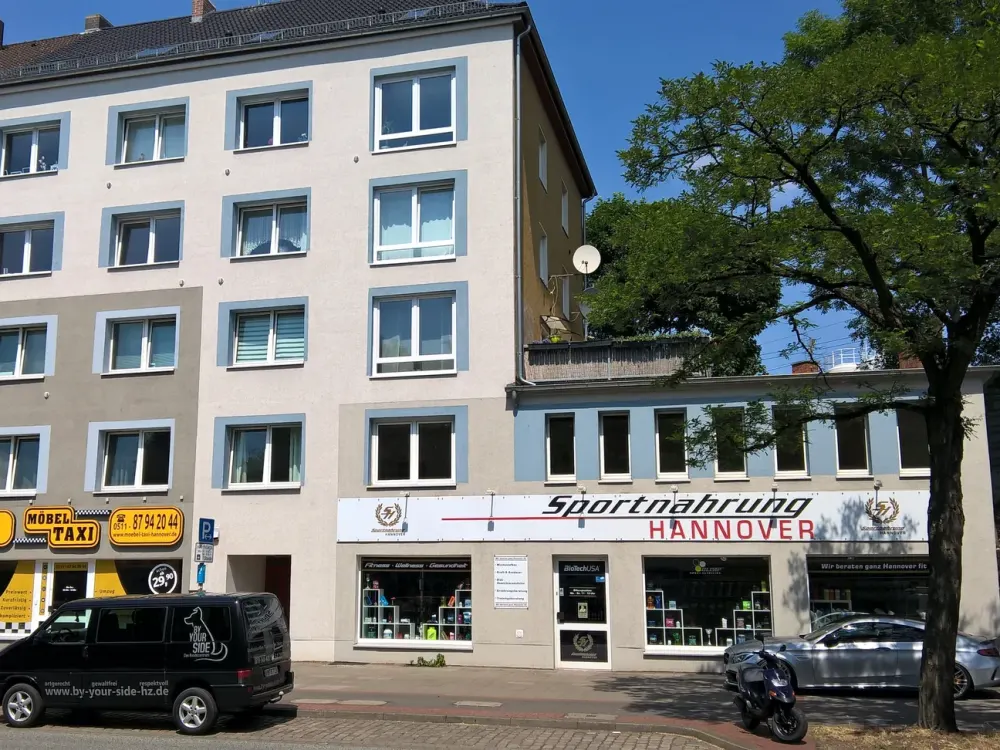شقة مكونة من غرفتين مجددة في موقع مناسب بالقرب من Braunschweiger Platz