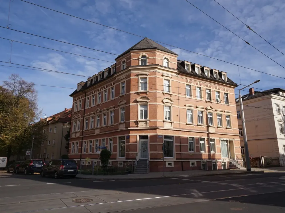 Bright 3-Room Apartment in Dresden-Pennricher Straße