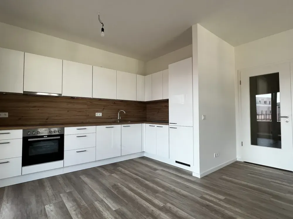 3-Zimmer-Wohnung mit Wasserblick und Einbauküche - mehrere Erstbezüge!