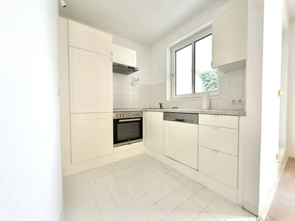 Zuhause mit 4 Zimmern in Düsseldorf