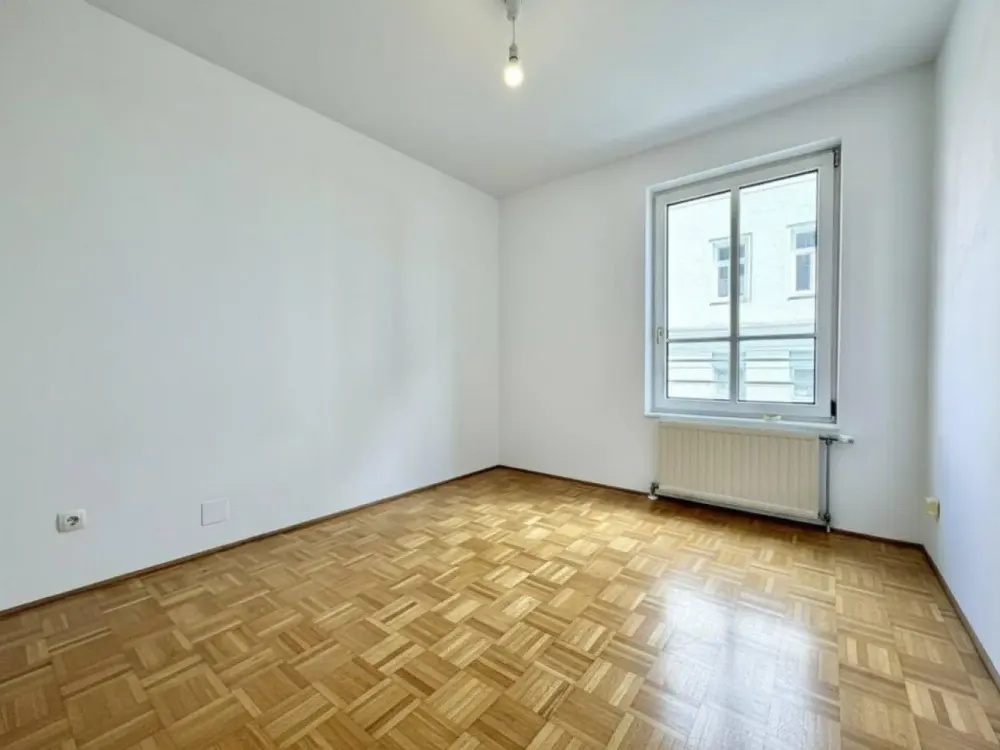 Zuhause mit 4 Zimmern in Düsseldorf