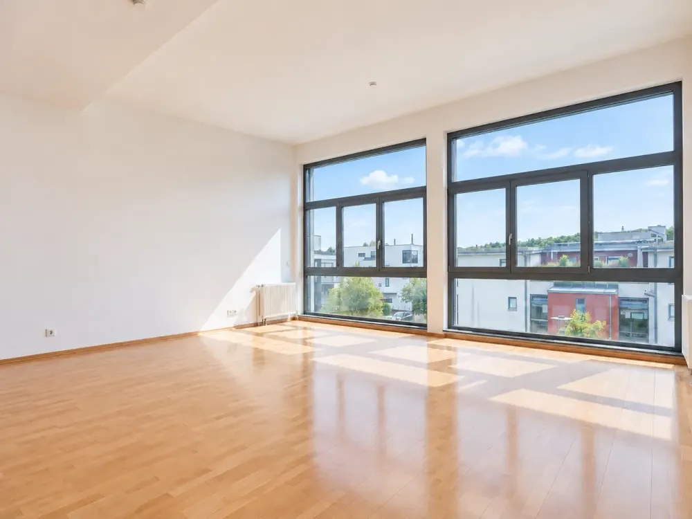 von Privat! Maisonette mit Dachterrasse & Loggia im Camp King