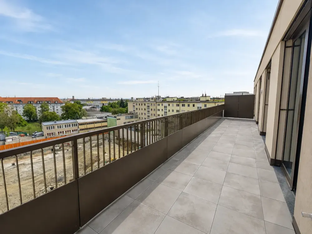 Morning sun on 40 m² roof terrace: 3-room new build apartment between Olympiapark and Nordbad (5.06)