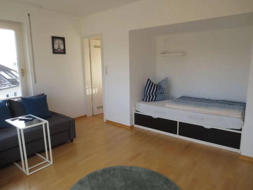 TOLLE LAGE - sehr helle 1-Zi-Whg in S-Mitte, Stellplatz - 1533