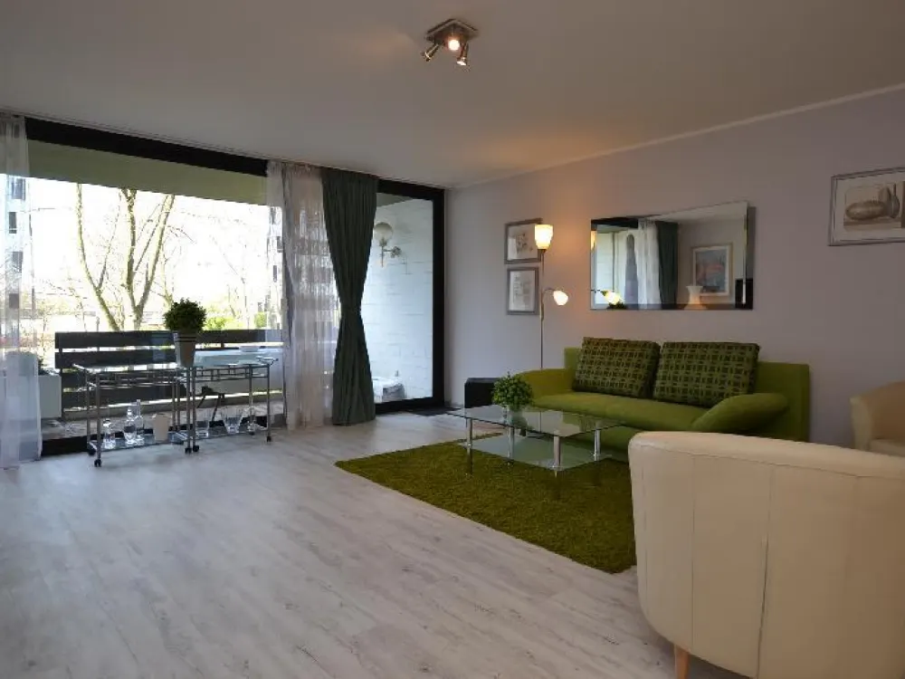 Nah bei Düsseldorf: Vollmöbliertes Apartment - Pool und Sauna im Haus - Erkrath-Unterfeldhaus
