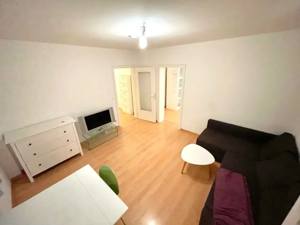 Vollmöblierte 2-Zimmer-Wohnung am Wehrhahn, Einziehen & Wohlfühlen