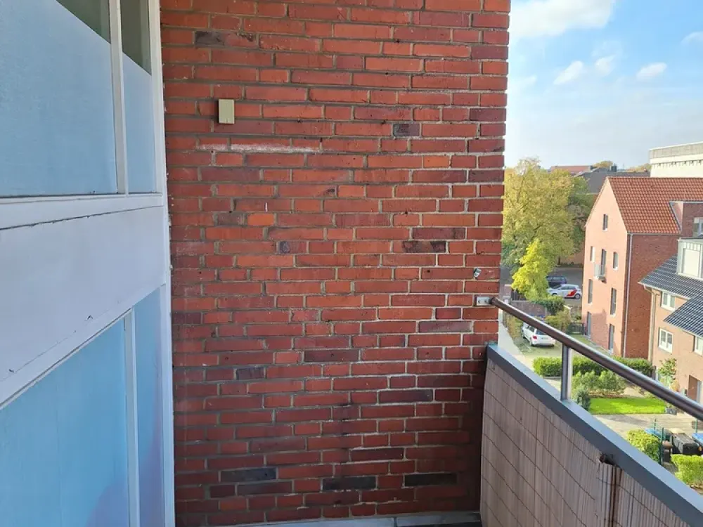 Bright & Modernly Designed Apartment in Attractive Location