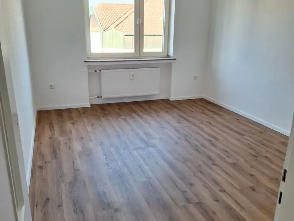 Bright & Modernly Designed Apartment in Attractive Location