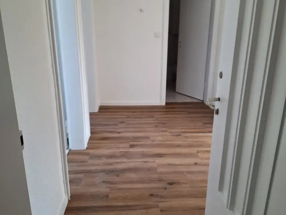 Bright & Modernly Designed Apartment in Attractive Location
