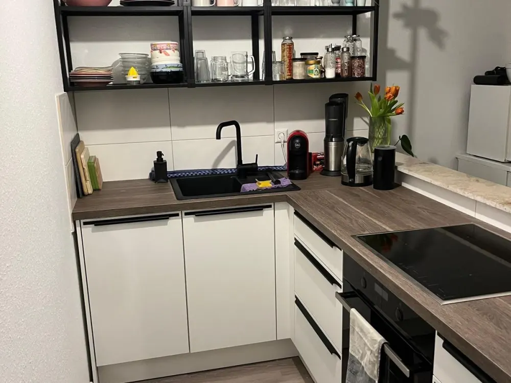 Helle 2-Zimmer Wohnung mit Loggia