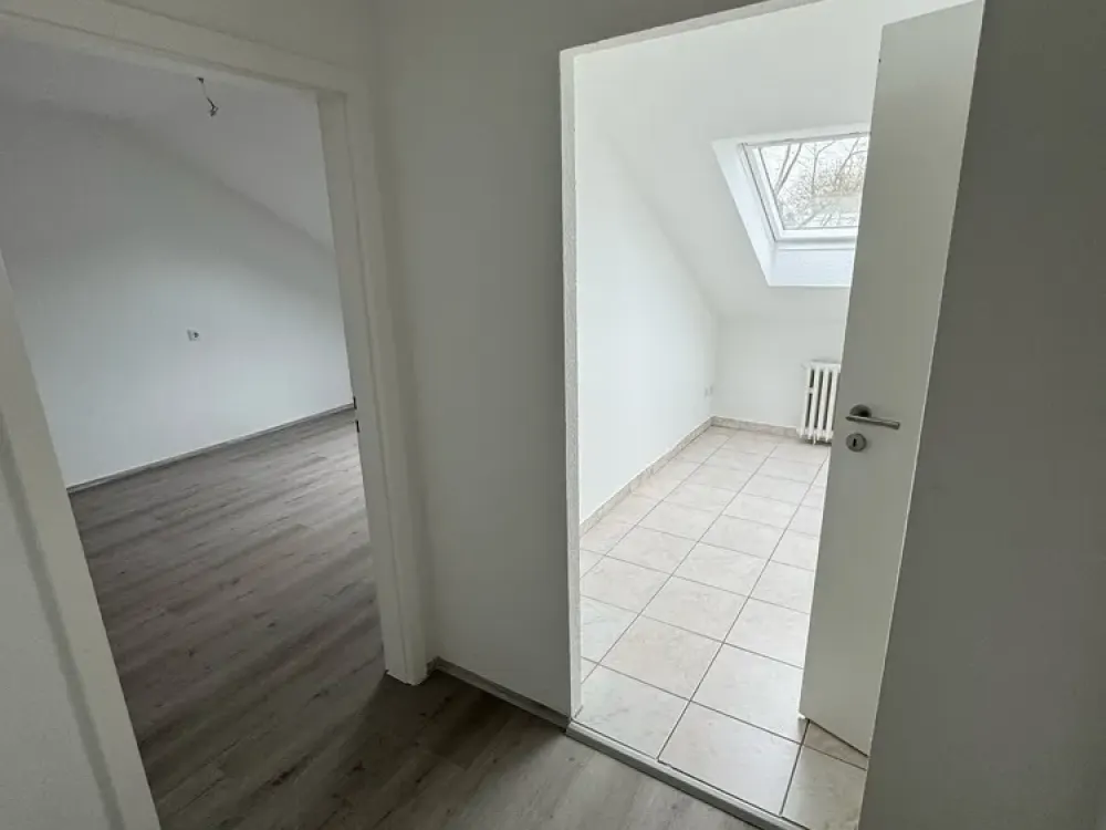 Schöne zentrale 1 ZKDB Wohnung in Benrath