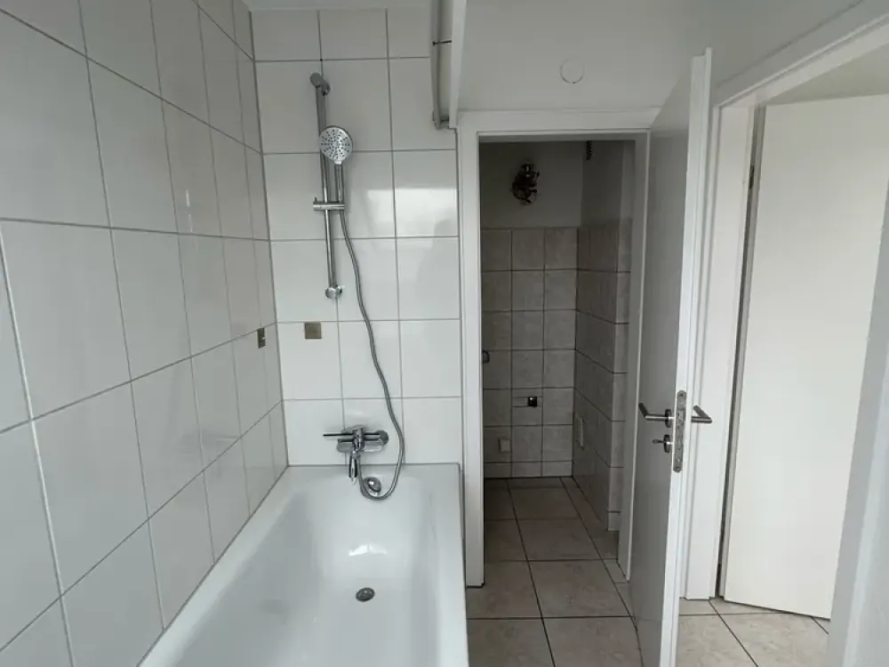 Schöne zentrale 1 ZKDB Wohnung in Benrath