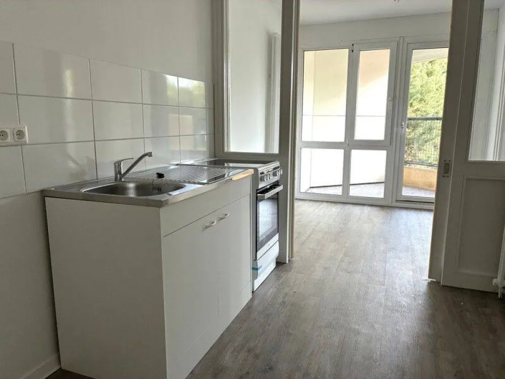 Mittendrin! Großzügiges 1-Zi.-Single-Appartment