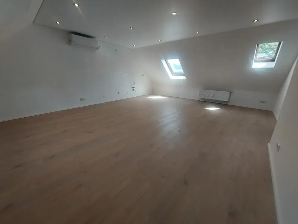 !!! Schicke 2-Zimmerwohnung mit Klimaanlage !!!