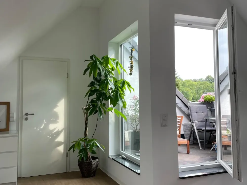 4-Zimmer-Maisonette-Wohnung mit Dachterrasse, EBK und Stellplatz