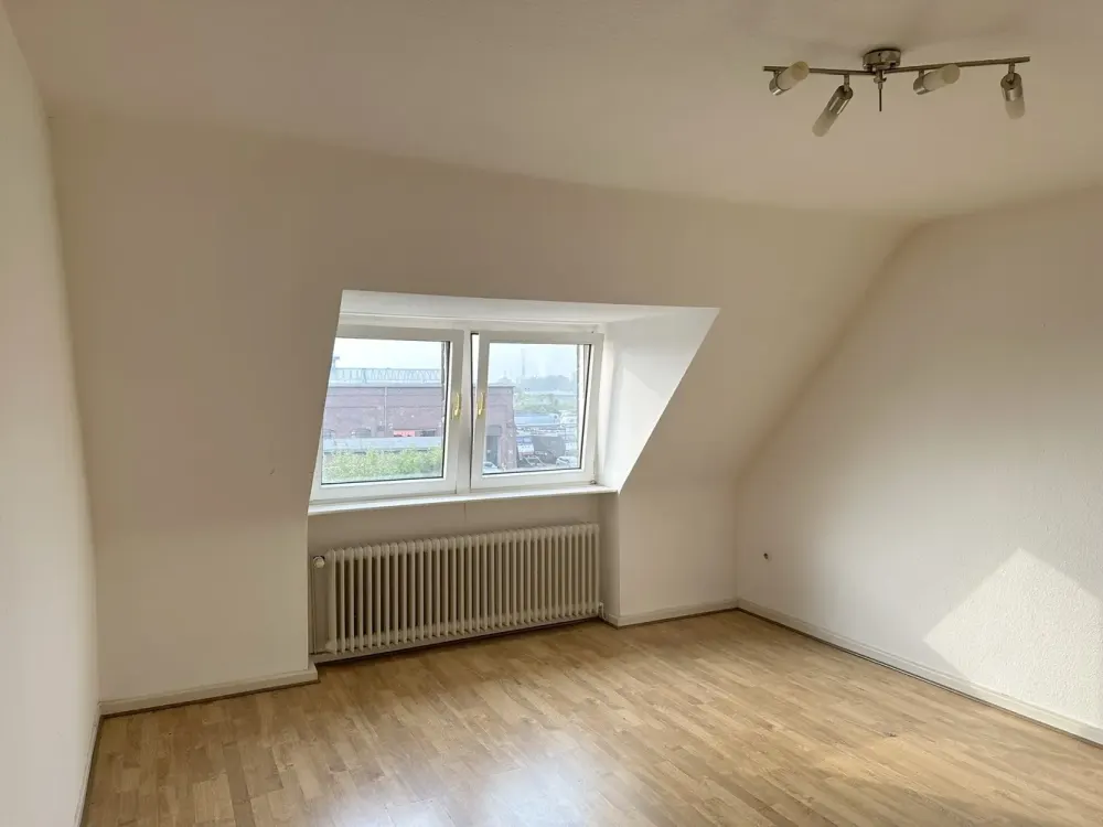 80 qm Dachgeschoßwohnung