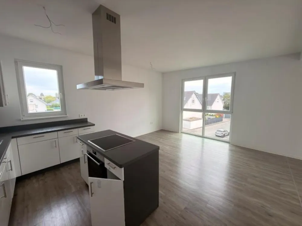 Sehr schöne 2 Zimmer-Wohnung mit offener Küche und Fußbodenheizung!