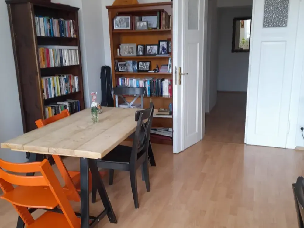Beautiful five-room apartment Dresden