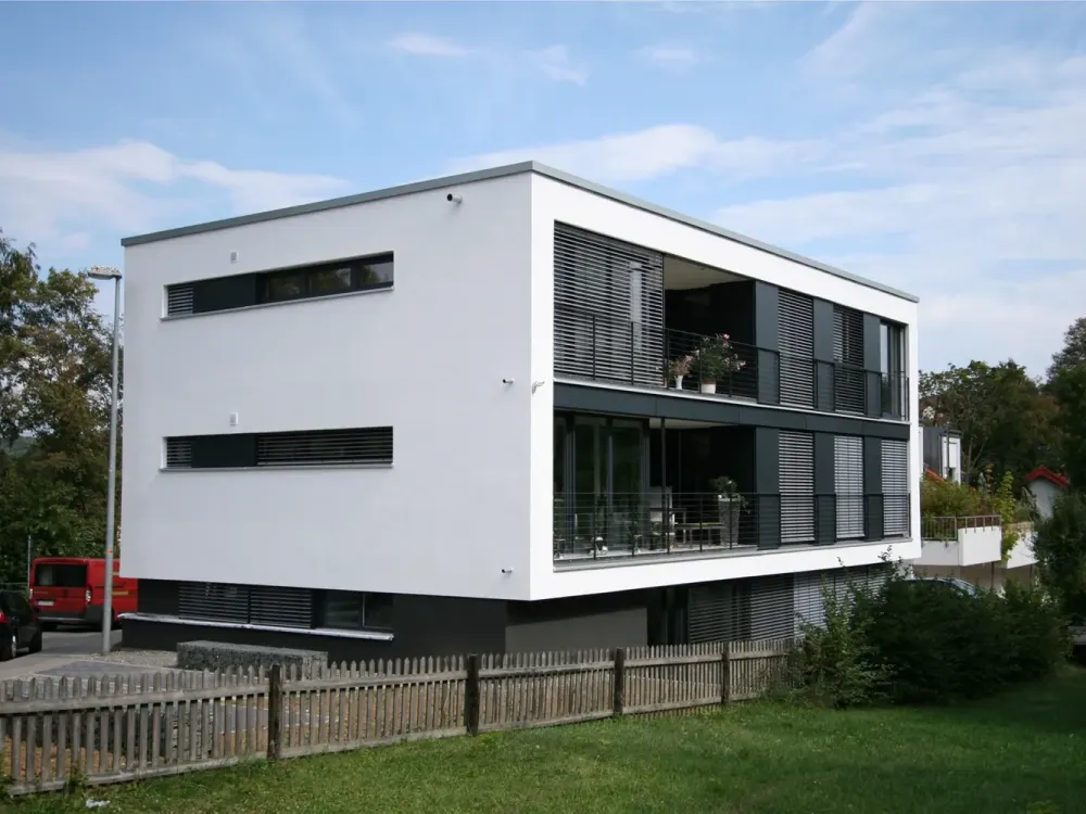 Junge, moderne 4-Zimmerwohnung mit Blick ins Grüne