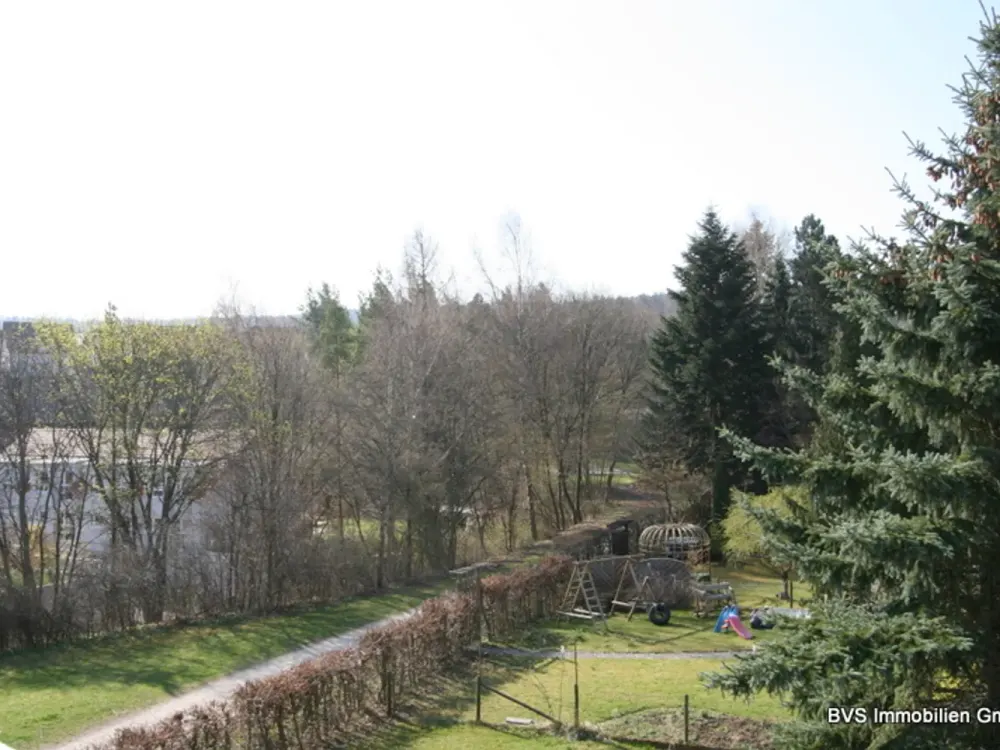 Junge, moderne 4-Zimmerwohnung mit Blick ins Grüne