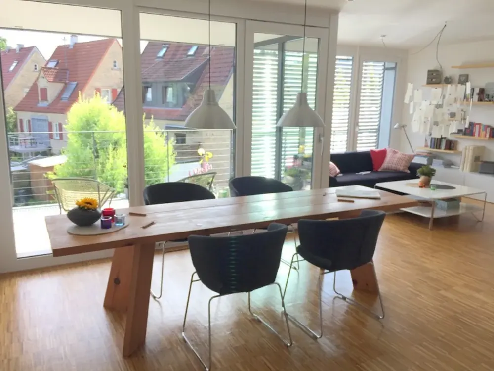 Junge, moderne 4-Zimmerwohnung mit Blick ins Grüne