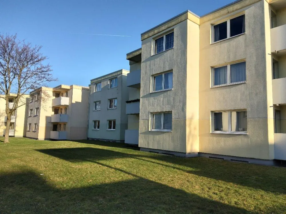 مطلوب زميل/زميلة سكن غرفة في سكن مشترك من 400€ - بادربورن - شارع أوهلاند - فندق ماما وعمي توم في SRTI
