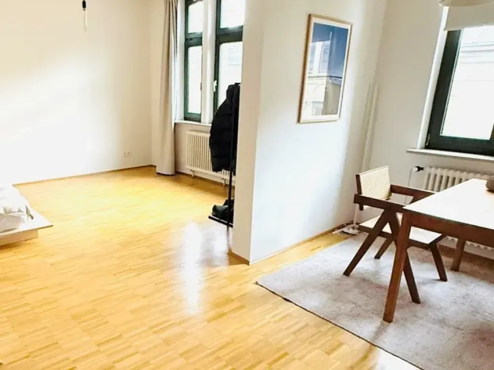 1,5 Zimmer Singletraum zu vermieten - im Herzen von Stuttgart, Nähe Feuersee