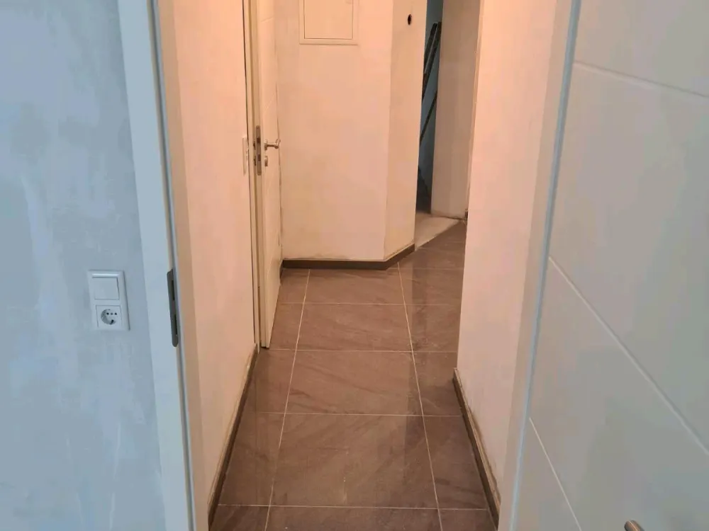 Moderne Wohnung mieten zu vermieten nach Kernsanierung 45qm²