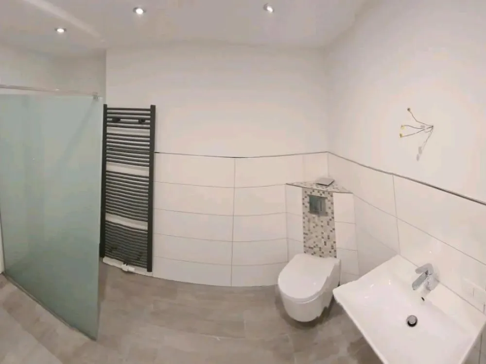 Moderne Wohnung mieten zu vermieten nach Kernsanierung 45qm²