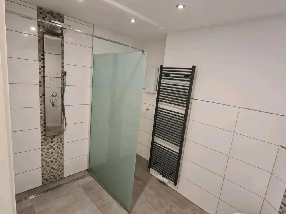 Moderne Wohnung mieten zu vermieten nach Kernsanierung 45qm²