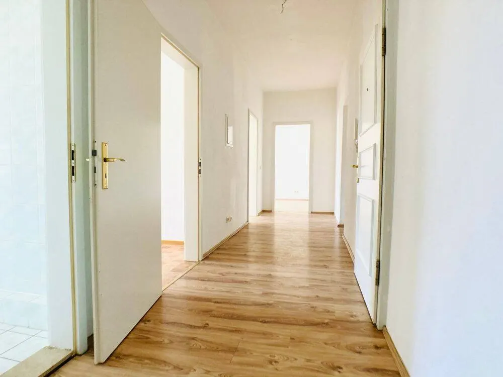 attraktive, große 2 Raum Wohnung in Paunsdorf *** TOP*** ab sofort!!