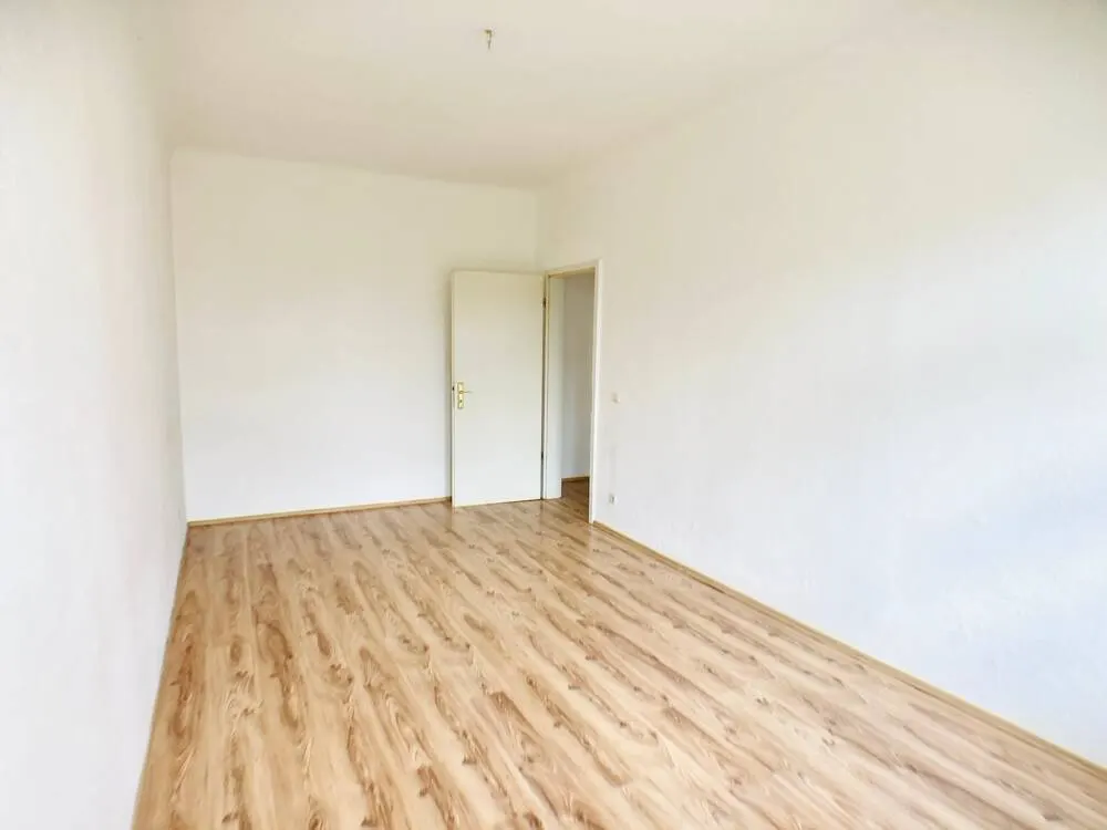 attraktive, große 2 Raum Wohnung in Paunsdorf *** TOP*** ab sofort!!
