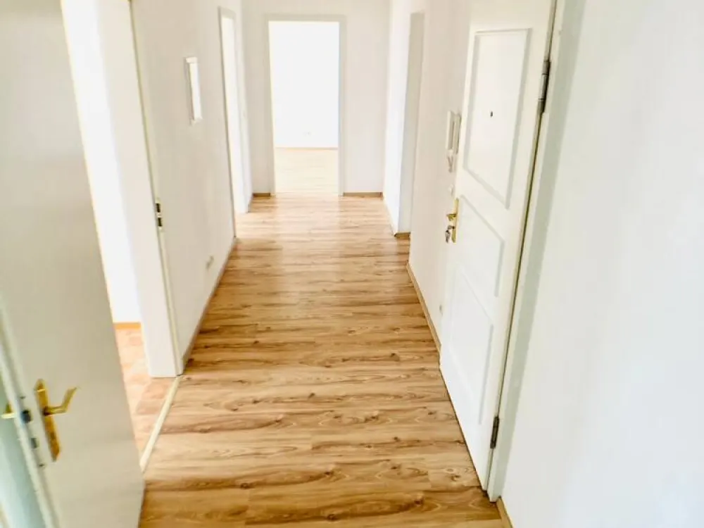 attraktive, große 2 Raum Wohnung in Paunsdorf *** TOP*** ab sofort!!
