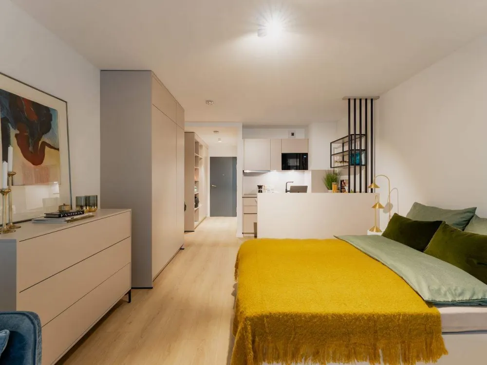THE SAXXON: The Grand Studio - Skyline View 20% Early Bird Discount for 6 months: € 1.168 warm rent*