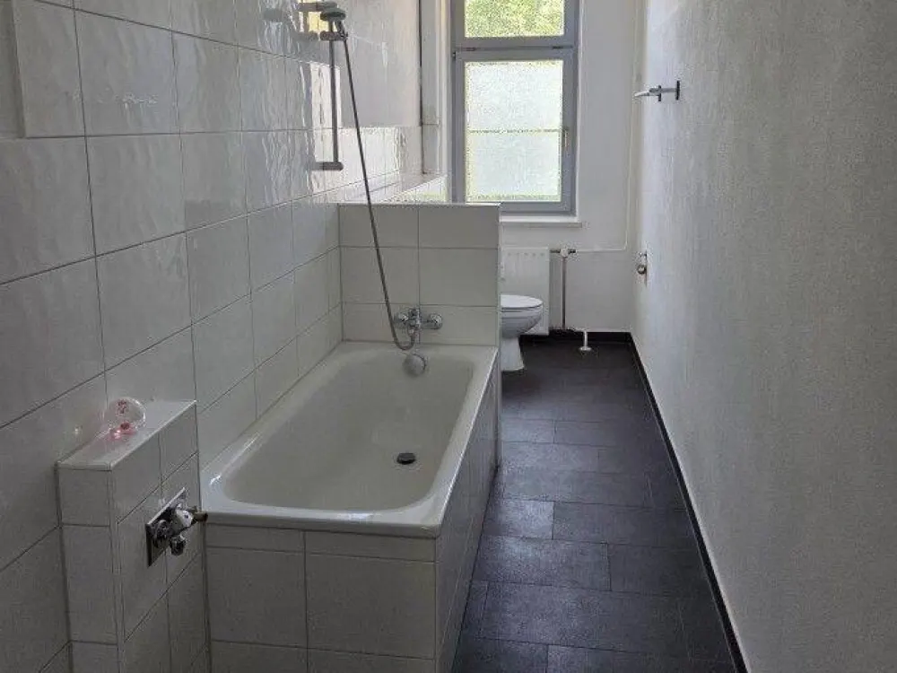 Ihr neues Zuhause wartet auf Sie! Tageslichtbad! Separate Küche!