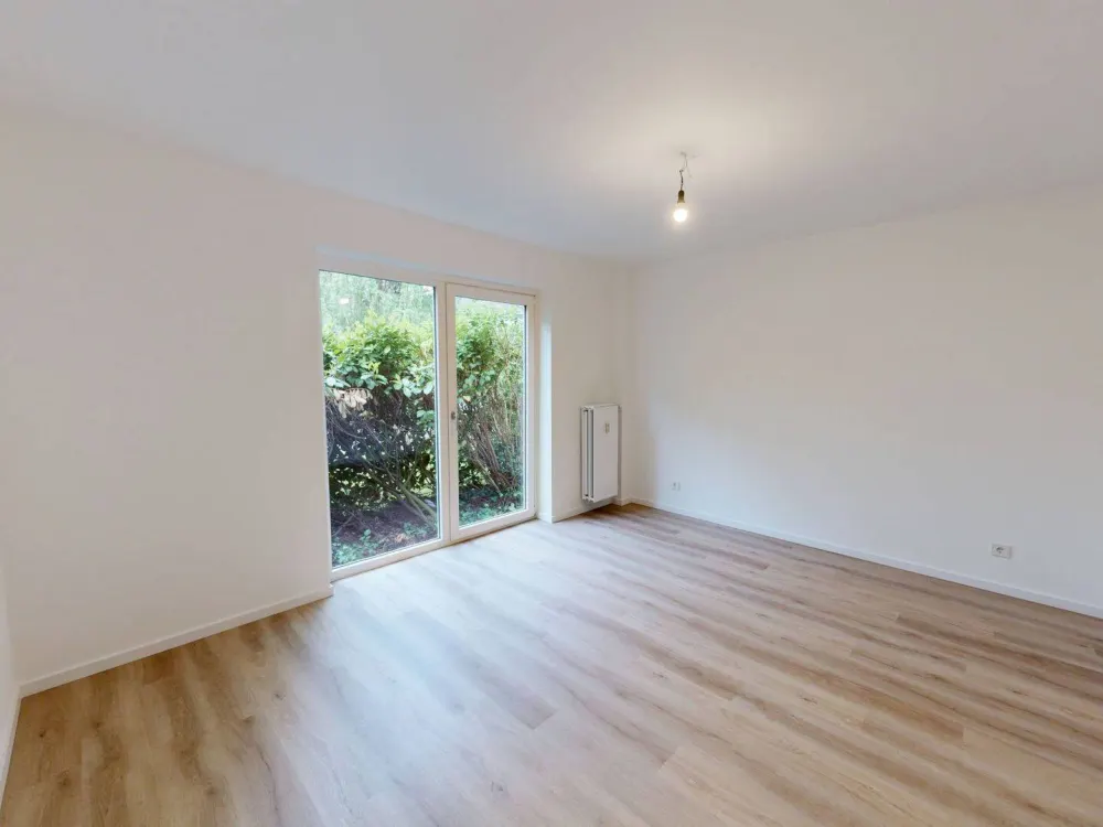 Einziehen und Wohlfühlen: Sanierte 4-Zimmer-Wohnung mit TERRASSE in ruhiger Lage