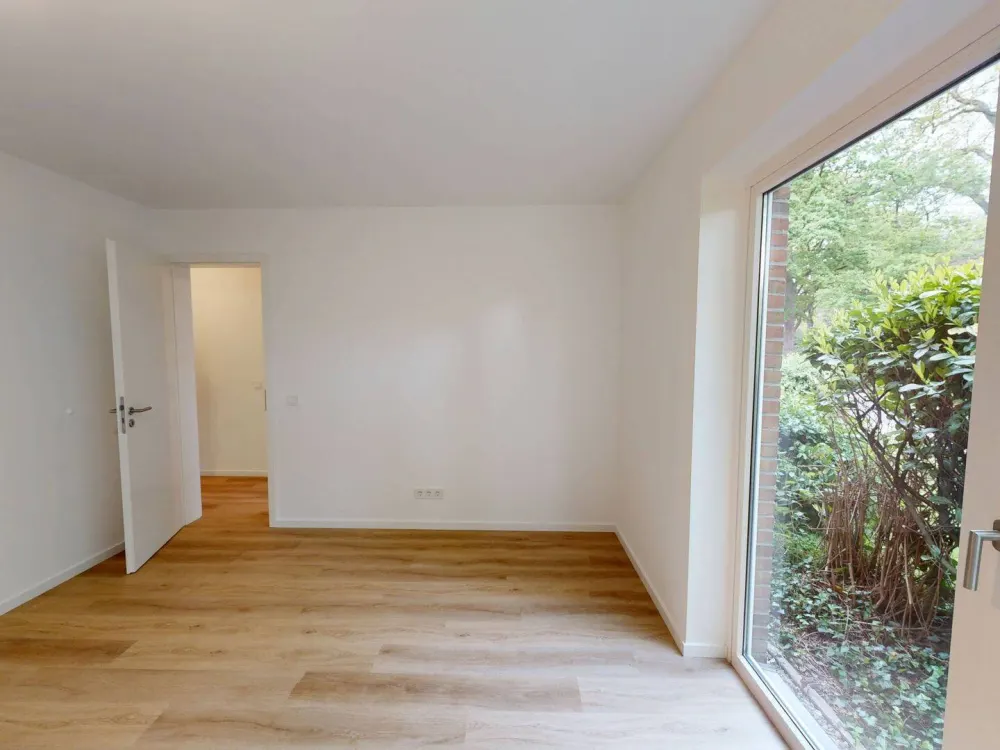 Einziehen und Wohlfühlen: Sanierte 4-Zimmer-Wohnung mit TERRASSE in ruhiger Lage