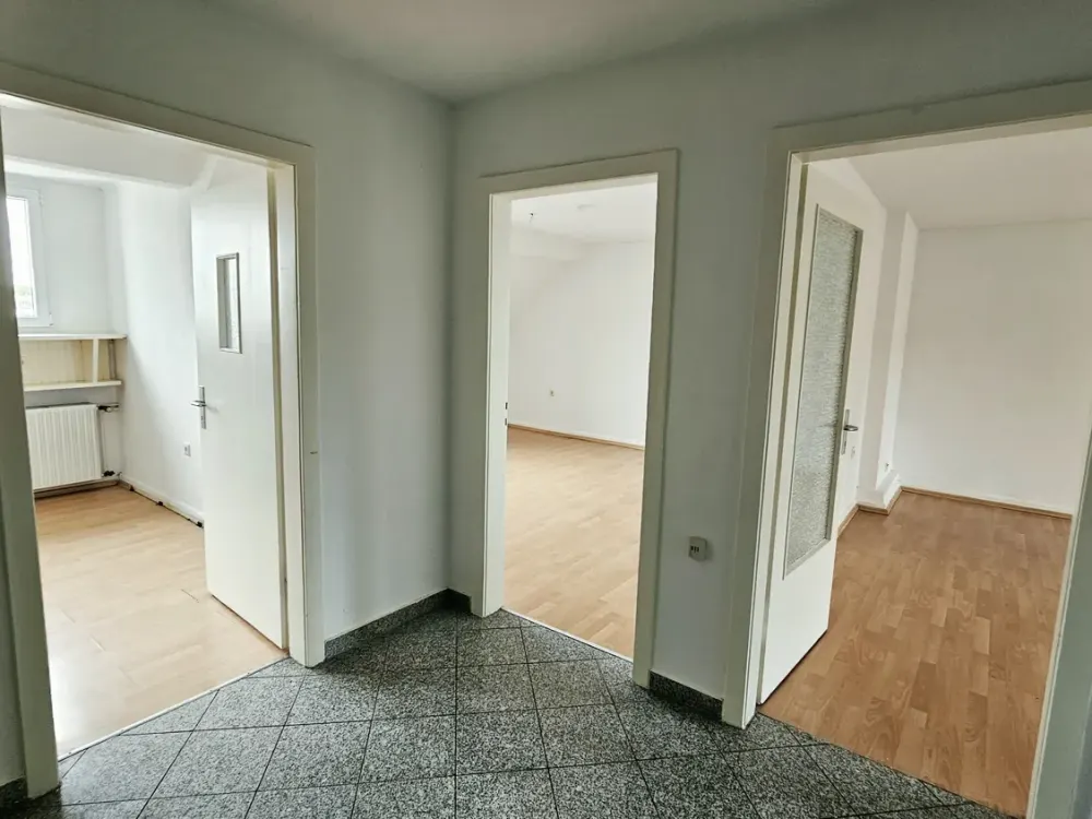 2 Zimmer 4 Etage mit Klimaanlage ohne Balkon Dachgeschoss